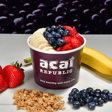The Tahiti - Base: Acai, Blueberry, Strawberry, Raspberry, Guarana (No Caffeine)
Topping: Granola, Banana, Strawberry, Blueberry